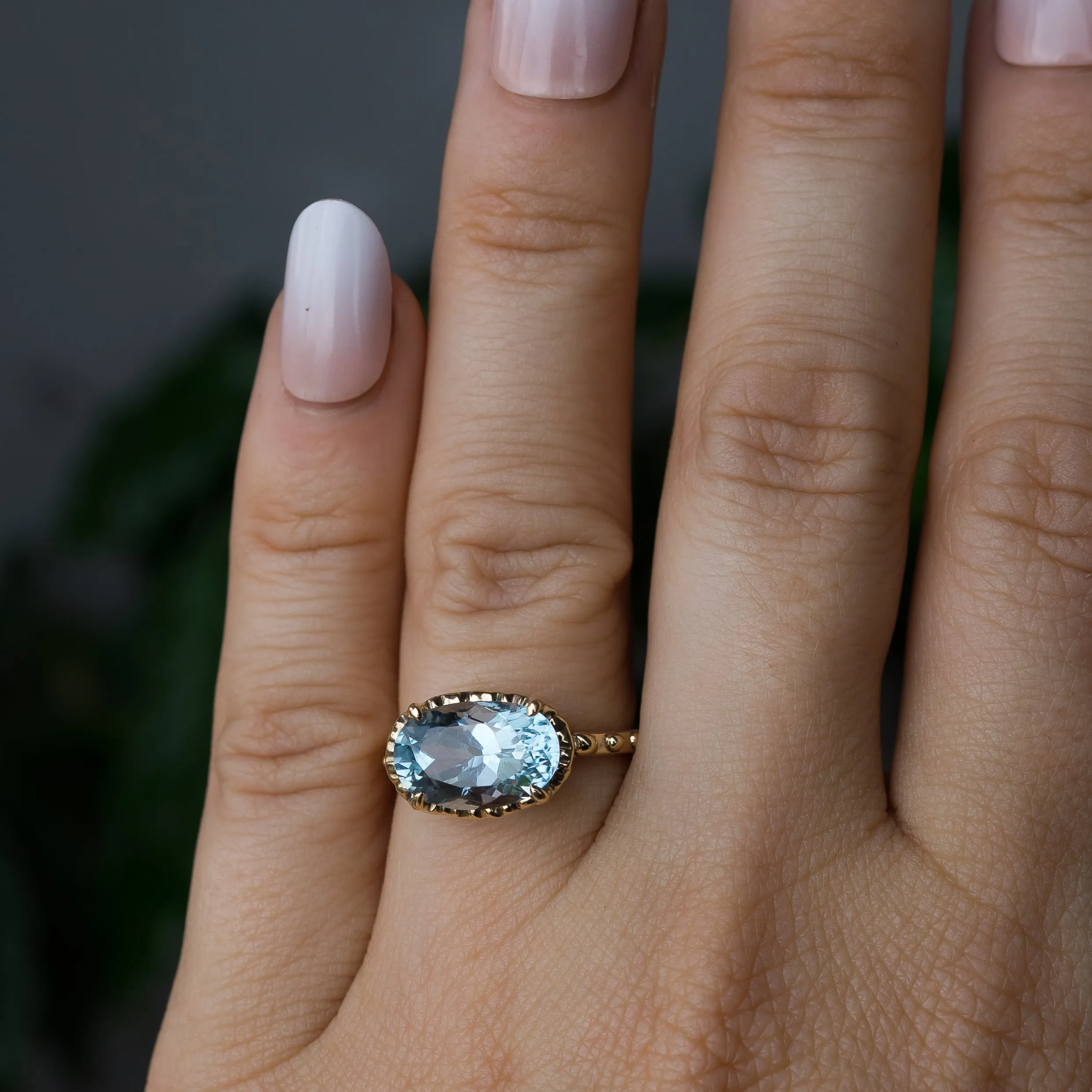 14k Gold Aquamarine Oval Ring
