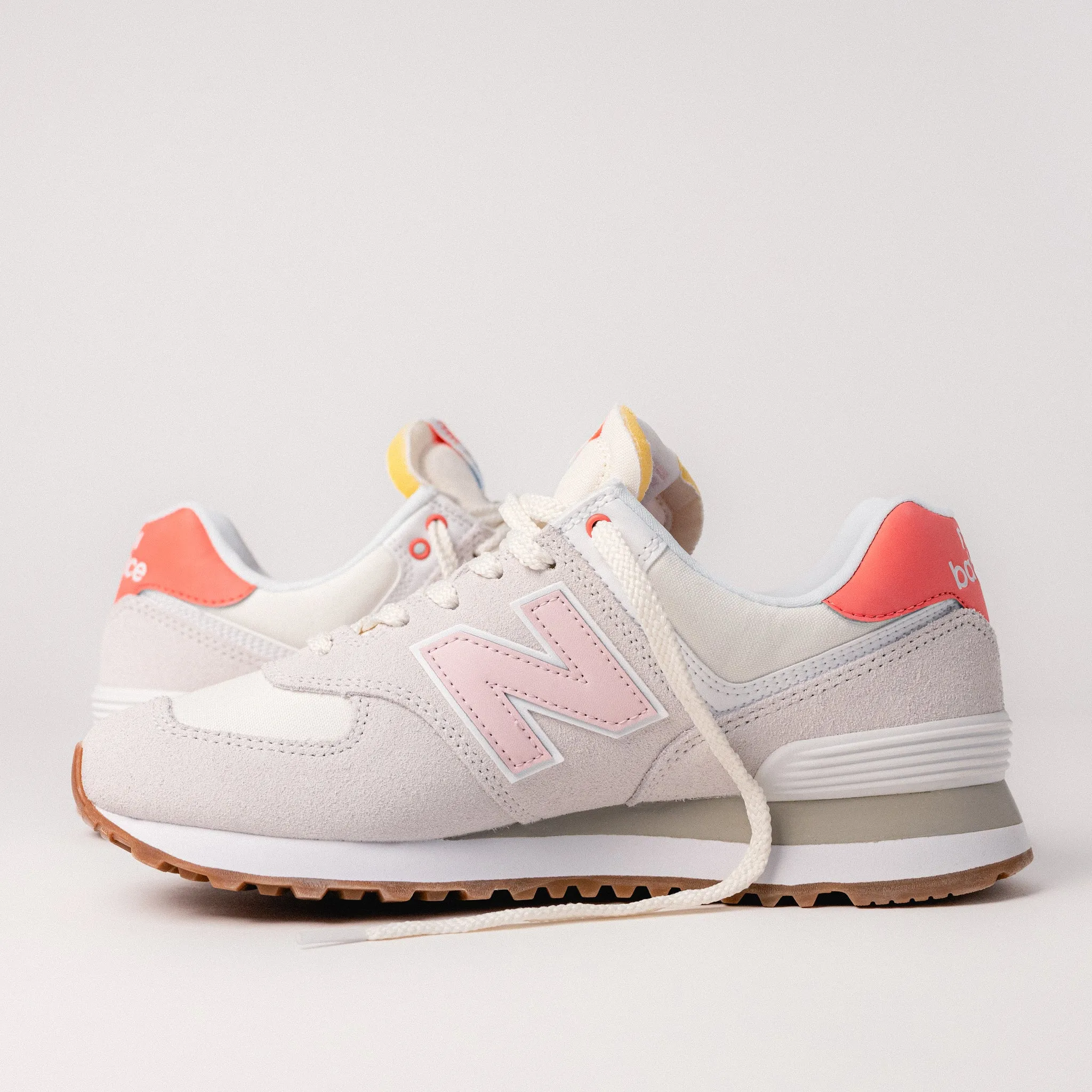 574 CLASSIC - REFLECTION - SUEDE/MESH