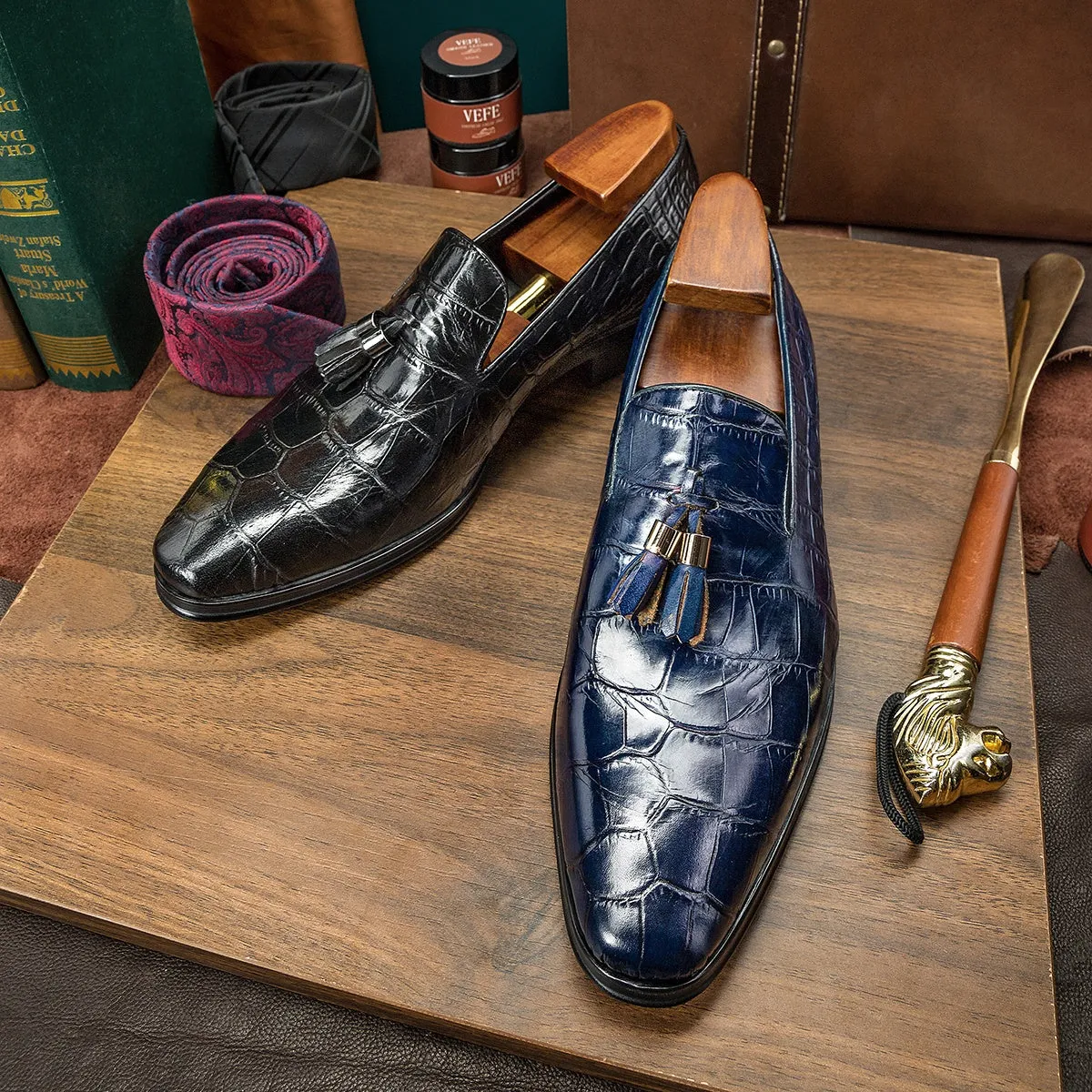 Black Slip-on luxury men's loafer
