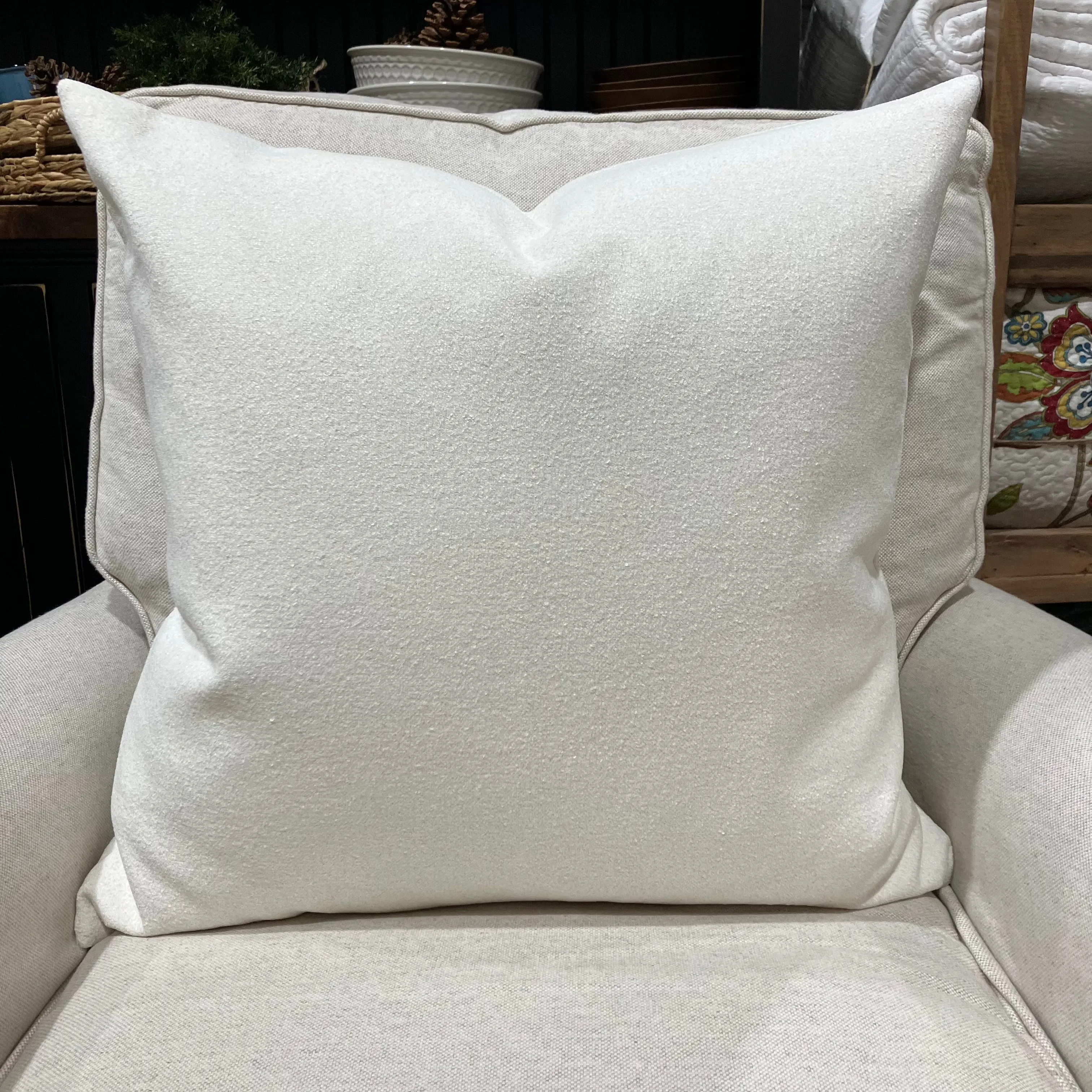 Chicago Pearl Pillow
