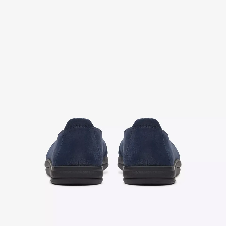 Clarks Women's Breeze Sol Navy 26175263