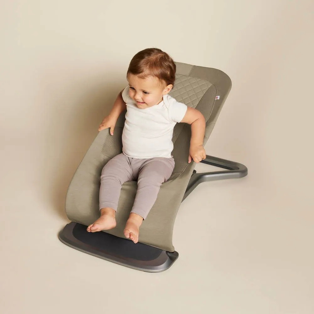 ErgoBaby Evolve Bouncer in Soft Olive
