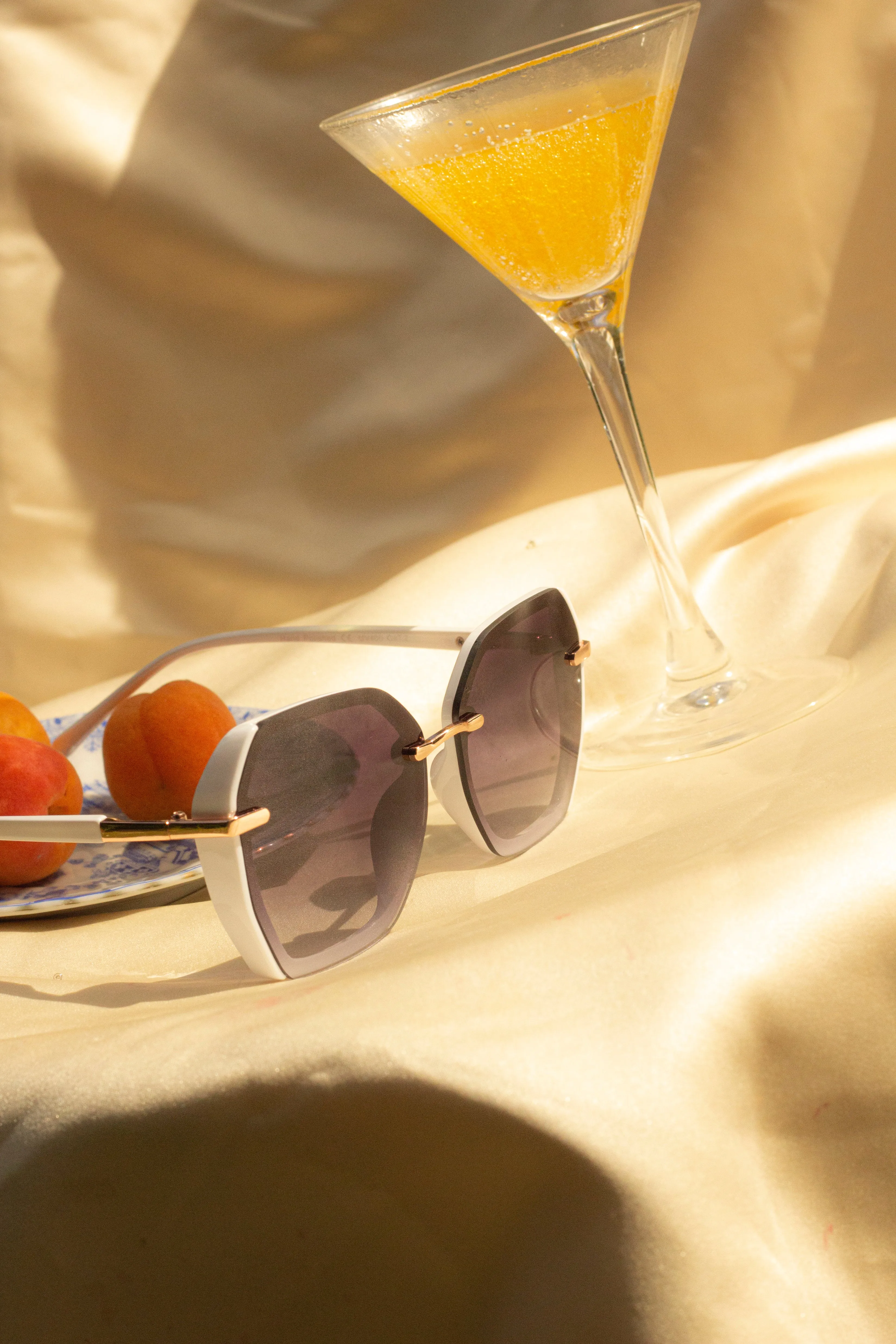 Hexagonal Front Lens Sunglasses