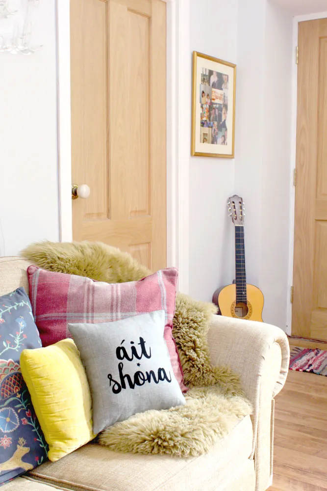 Irish Language Gifts | Cushion | Irish Linen Throw Pillow - Áit Shona