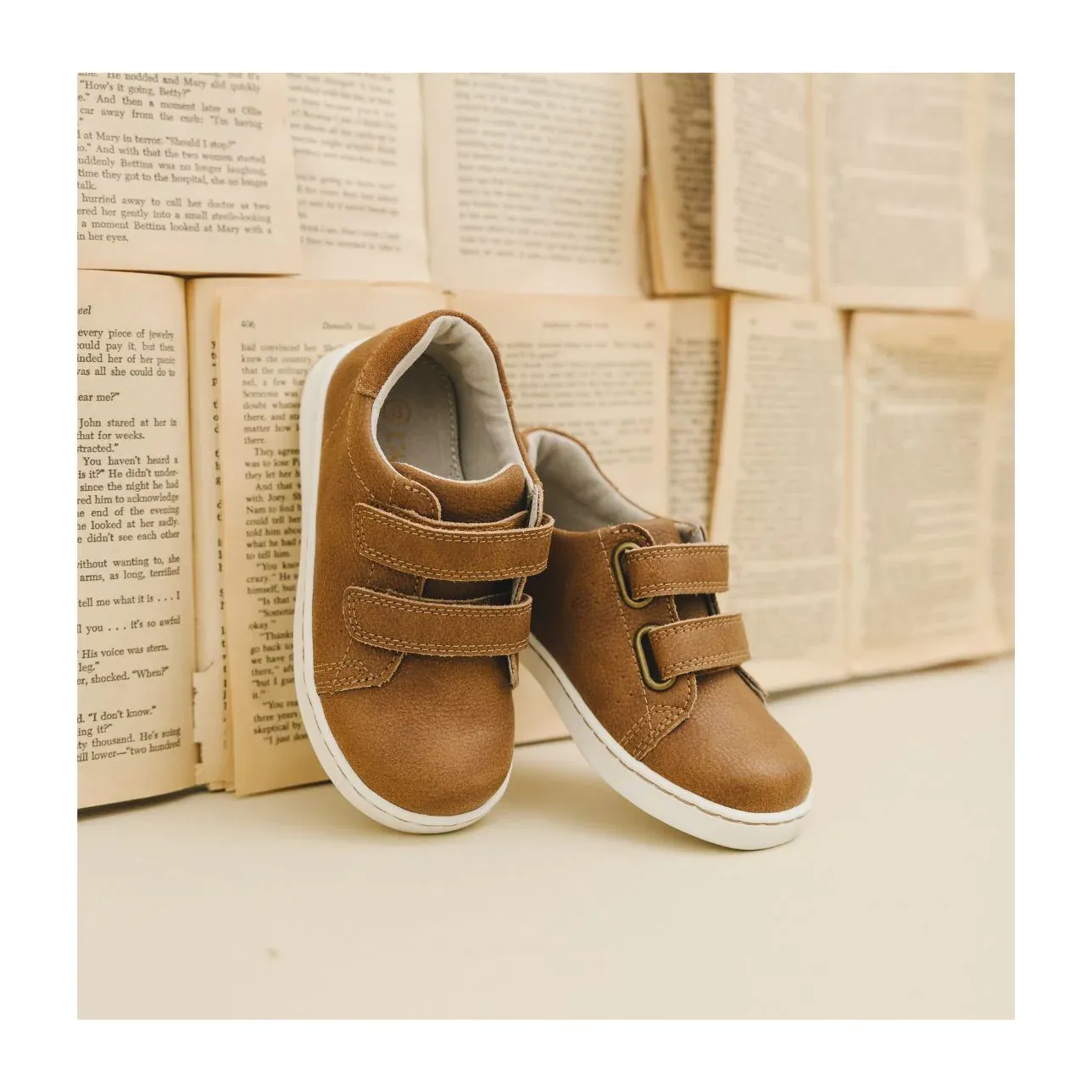 Kyle Double Velcro Sneaker