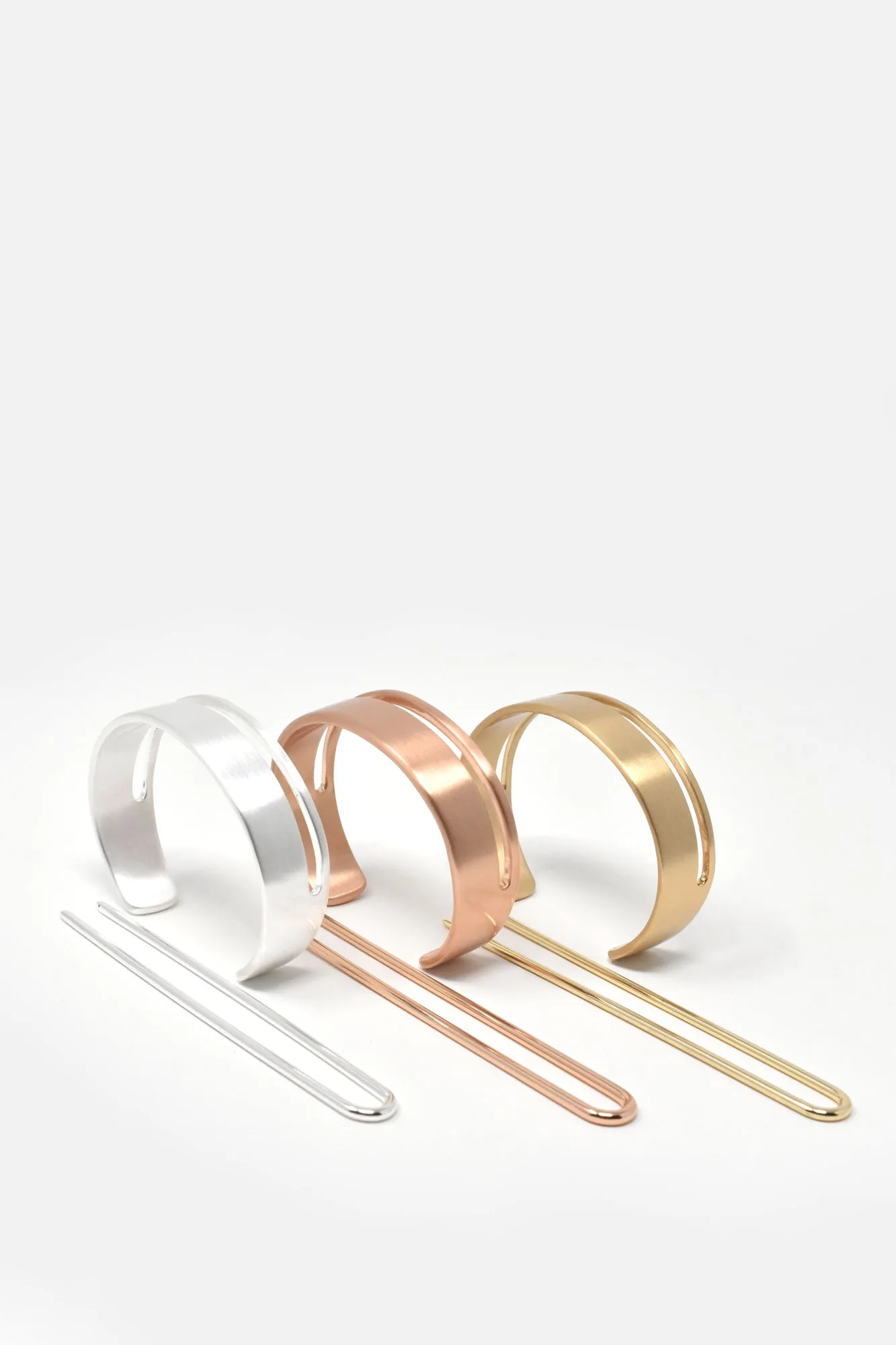 Le Luxe Hair Brass Cuff & Pin