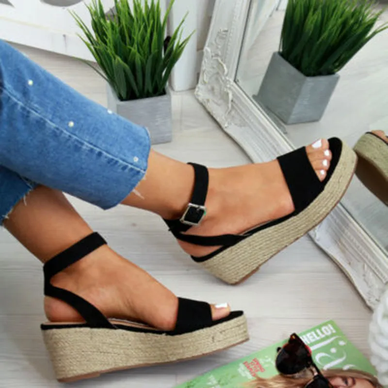 "Remoli" Sandals