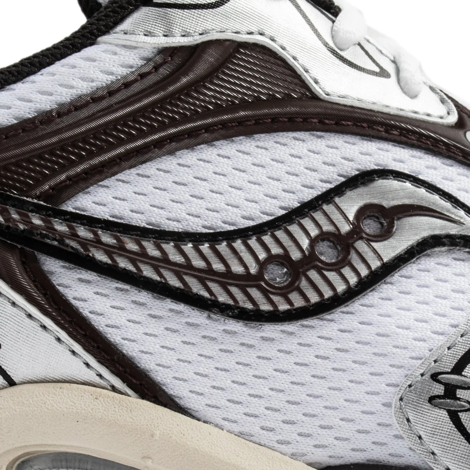 Saucony Mens ProGrid Triumph 4 Silver XLD Shoes