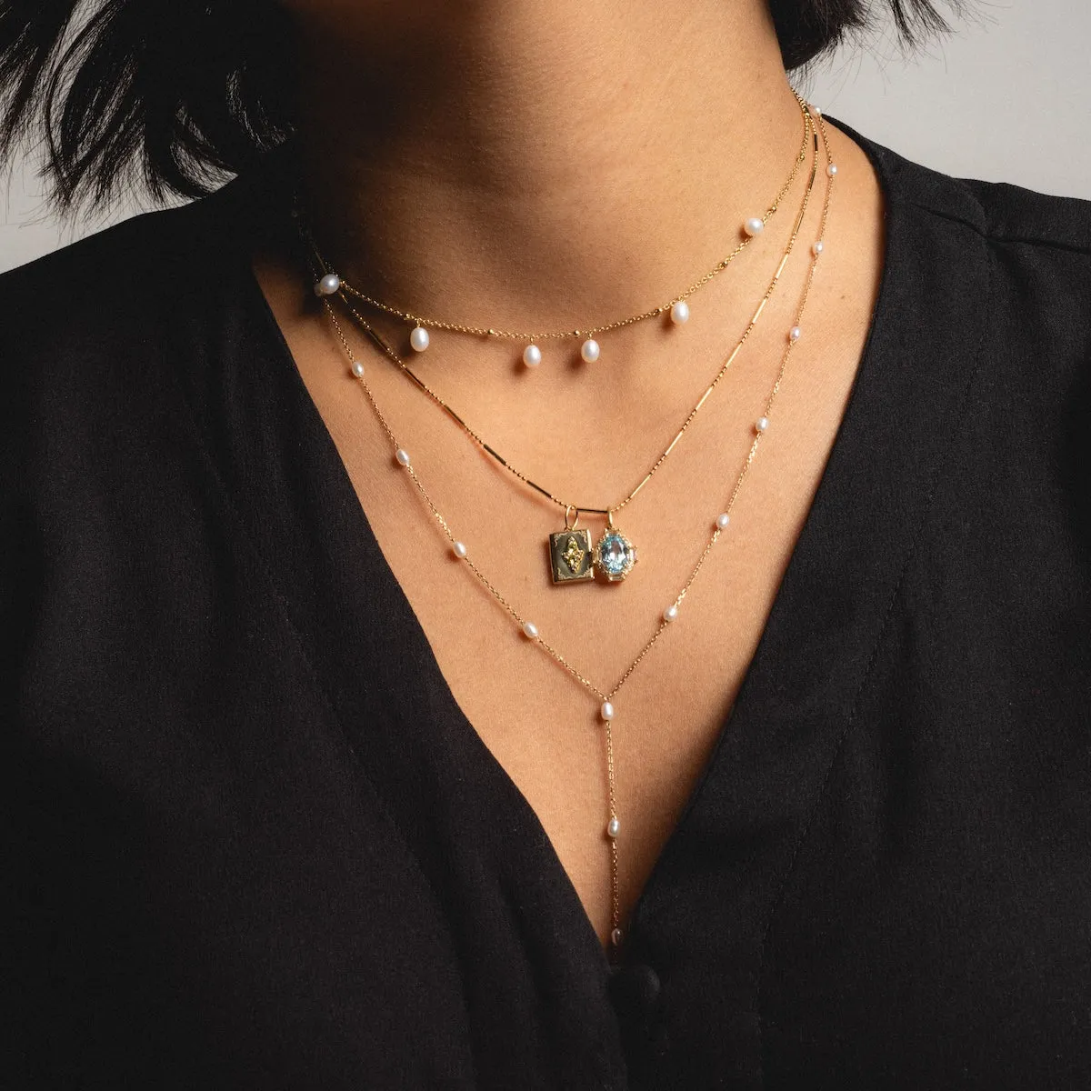 Solid Gold Dot Dash Chain